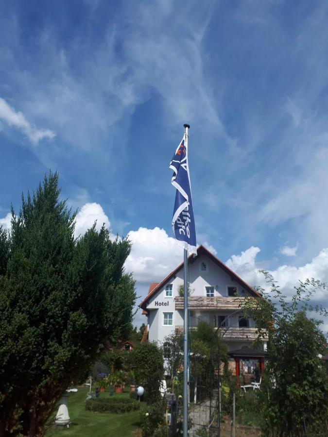 Hotel Pension Am Engelsberg Sommerach Kültér fotó