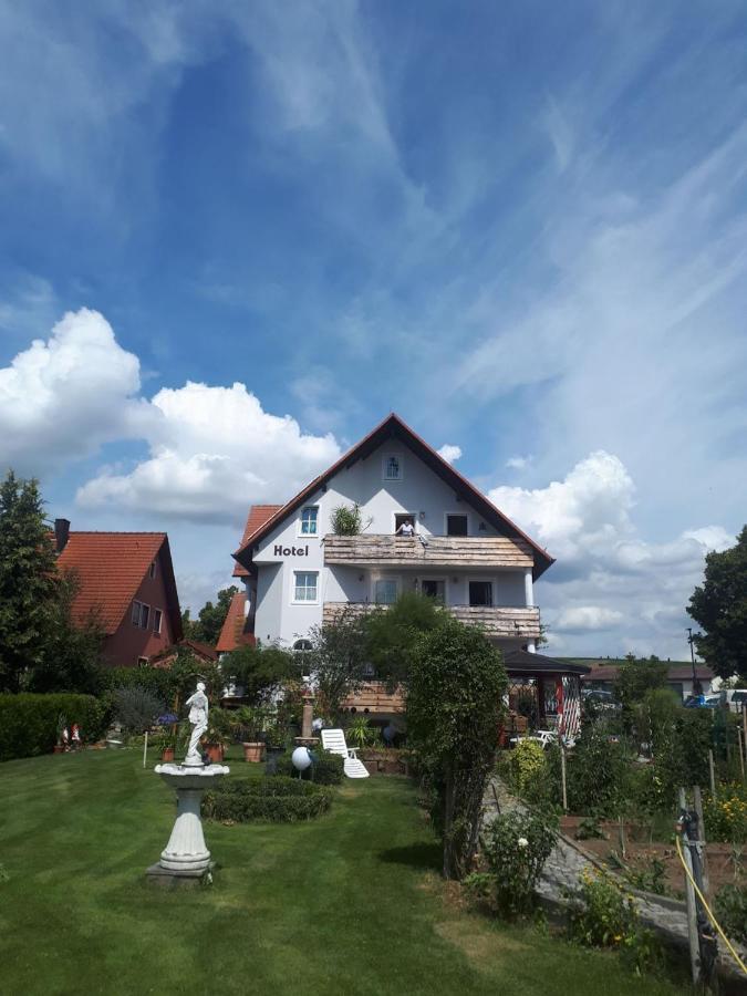 Hotel Pension Am Engelsberg Sommerach Kültér fotó